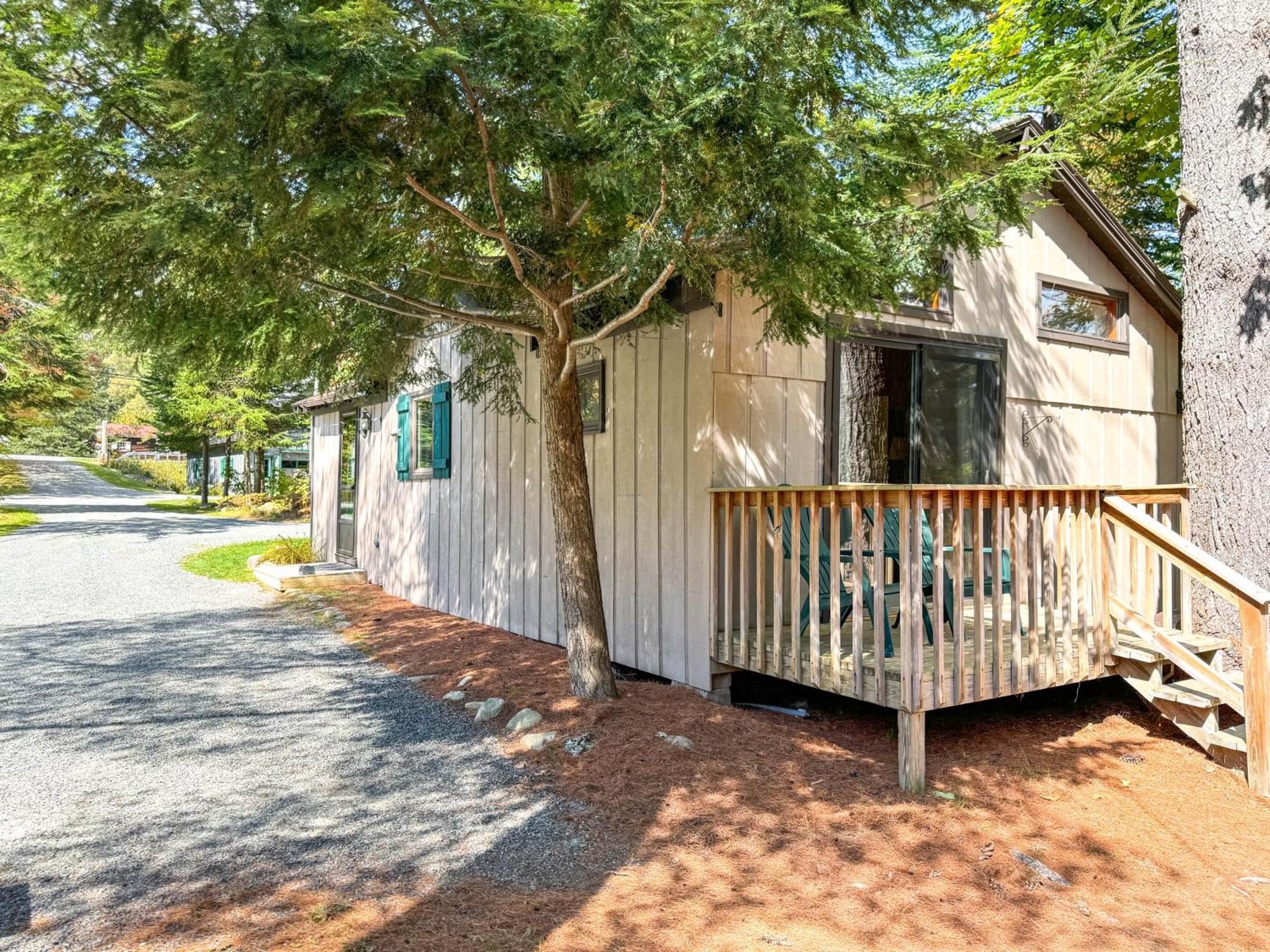 Lake Pleasant Cabin On 3 Acres With Kayaks And Beach! Exterior foto